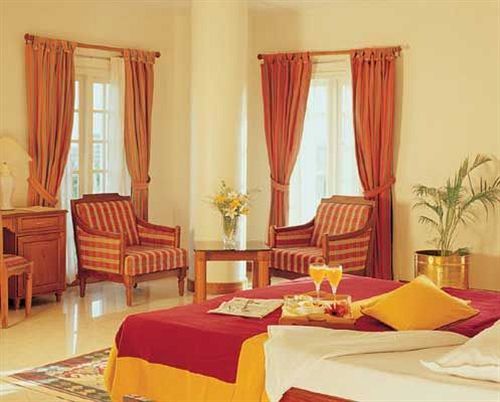 The Avenue Center Hotel Kochi Εξωτερικό φωτογραφία