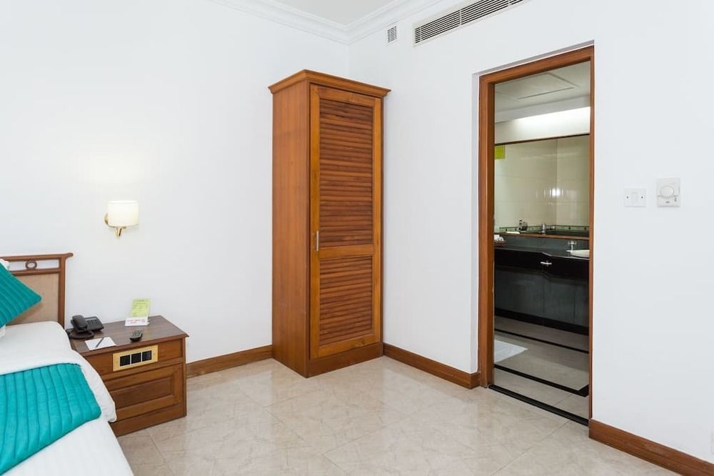 The Avenue Center Hotel Kochi Εξωτερικό φωτογραφία