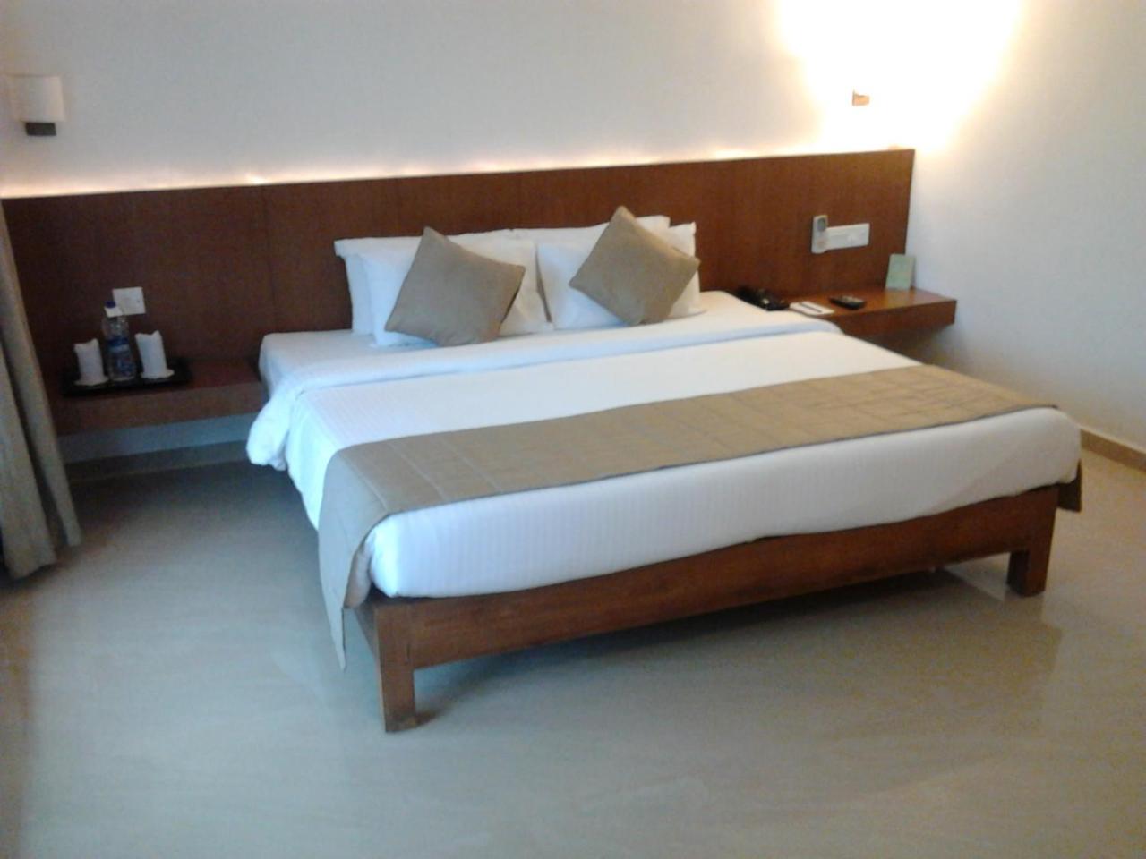 The Avenue Center Hotel Kochi Εξωτερικό φωτογραφία